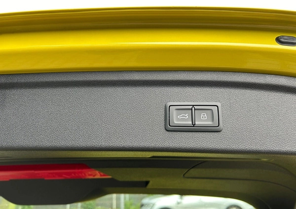 Audi A3 cena 121900 przebieg: 12512, rok produkcji 2023 z Toruń małe 254